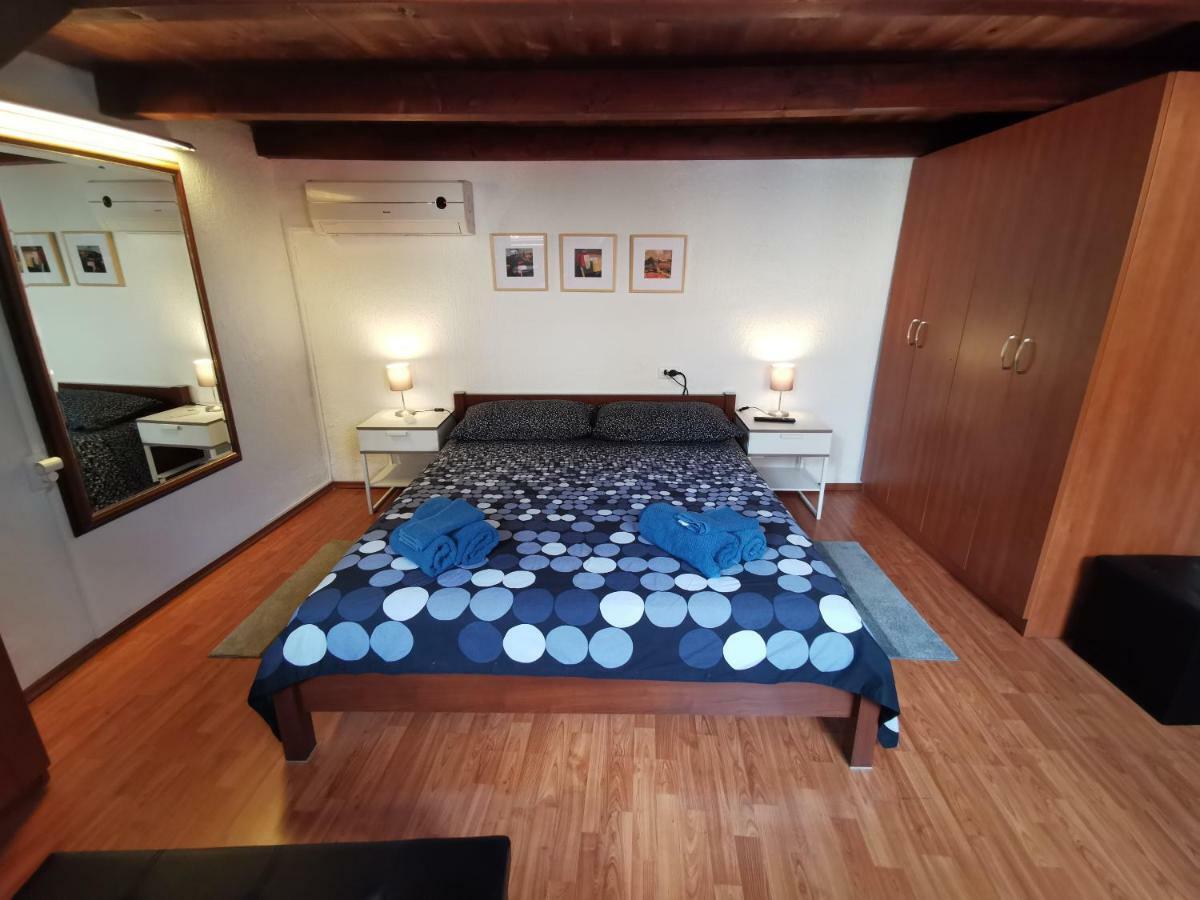 Studio Apartman Galerija Buzet Exterior foto